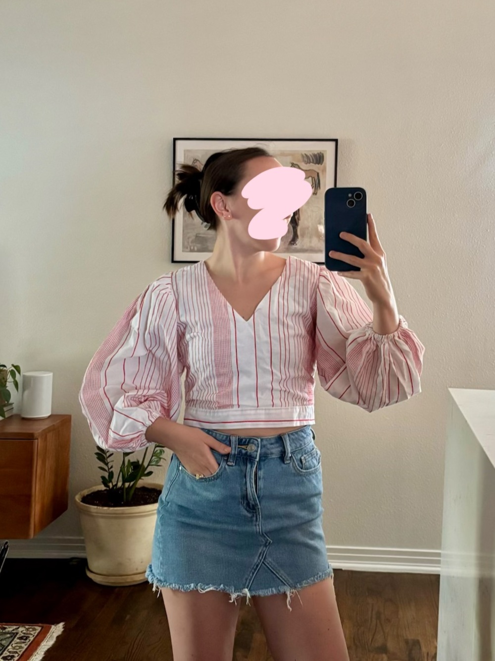 DO+BE Red and White Striped V-Neck Balloon Sleeve Crop Top